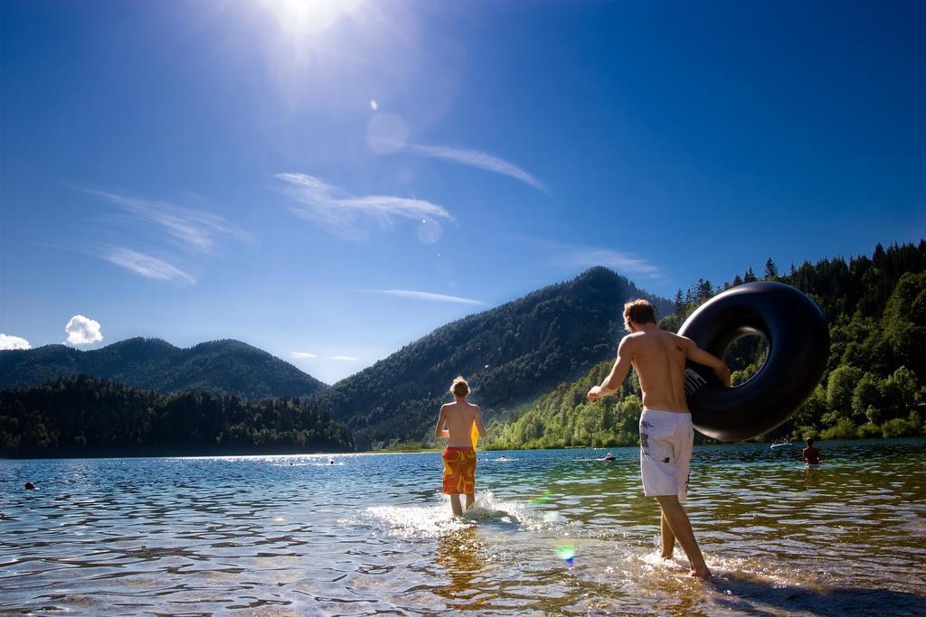 Am Badezentrum Ferienwohnungen Ruhpolding Exteriör bild